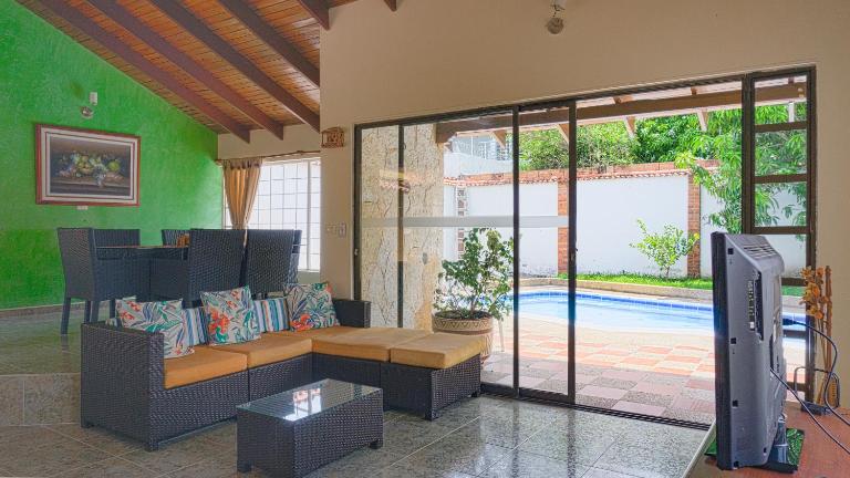 VILLA BETTY - Ferienwohnung Anapoima