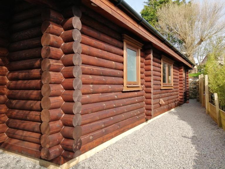 Ravenglass Log Cabin - Bed and Breakfast Ravenglass