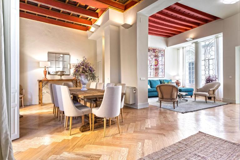 Genteel Home Palacio Abades - B&B Sevilla