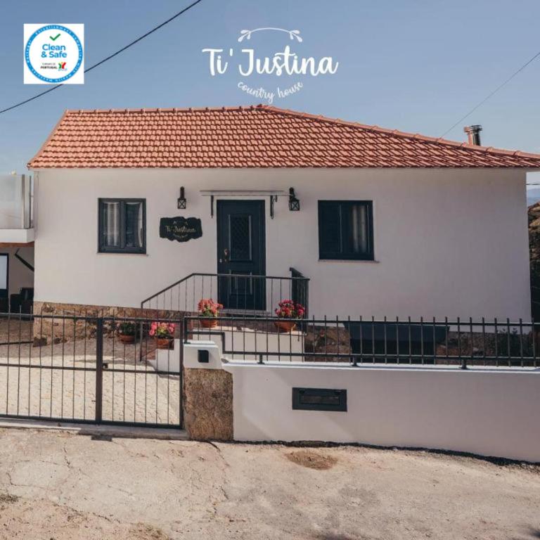 Ti`Justina Country House - Chambres d'hôtes Rossas