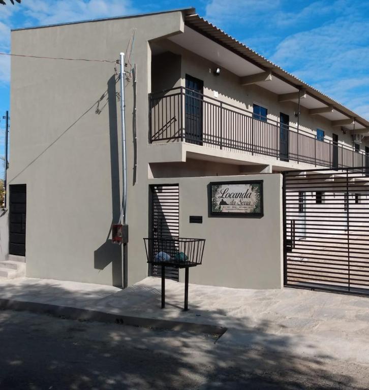 LOCANDA DA SERRA - Aptos Mobiliados e Suítes por Temporada - B&B Barra do Garças