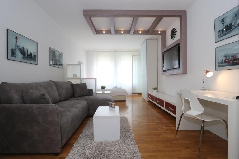 New Belgrade Apartment Belville, parking 5 evra dan - Chambres d'hôtes Belgrade