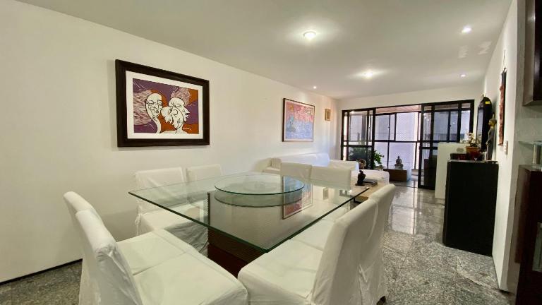 Apartamento vista mar, 2 Suítes, WC Social,2 vagas - B&B Fortaleza
