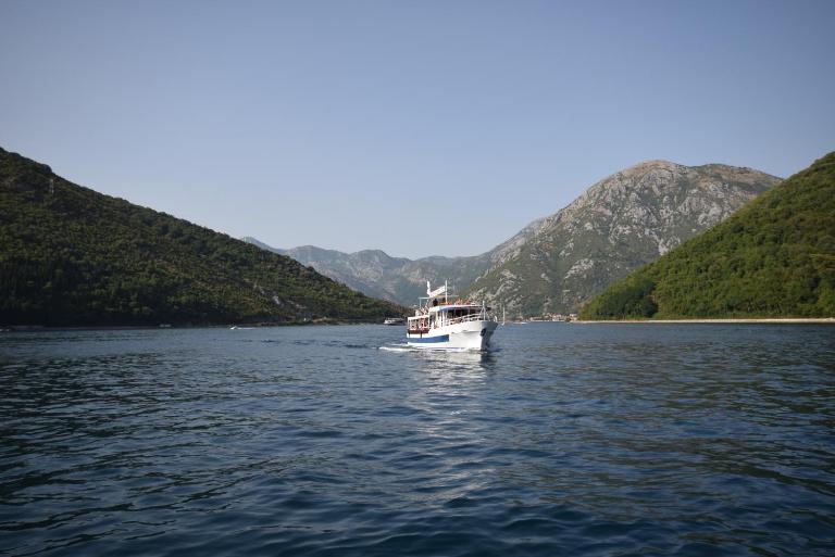 Apartment by the Sea - Bed and Breakfast Tivat