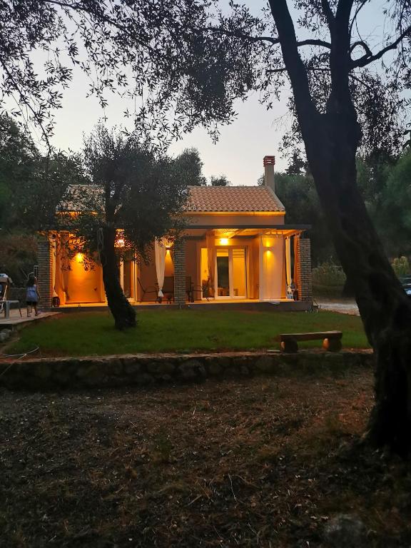 Anna's cottage house - B&B Perama