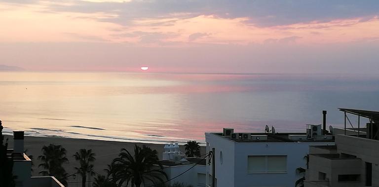 Apartamento sol, mar y ardillas - B&B Torredembarra