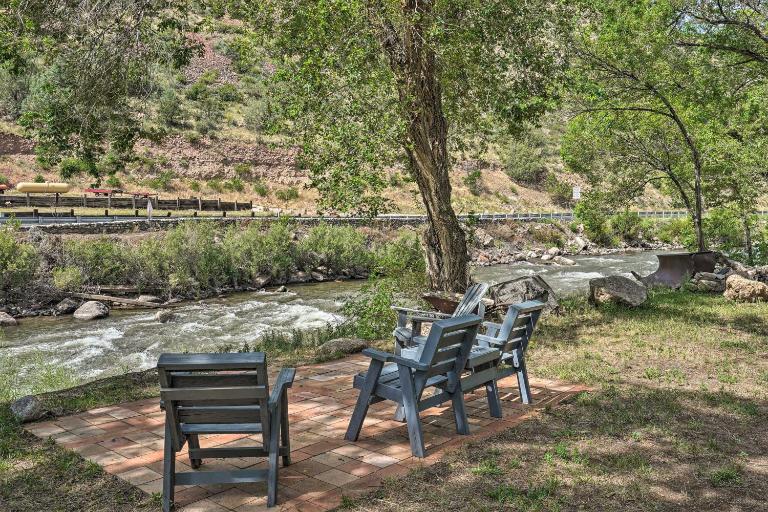 Cotopaxi Escape w/ Game Room on Arkansas River! - B&B Cotopaxi