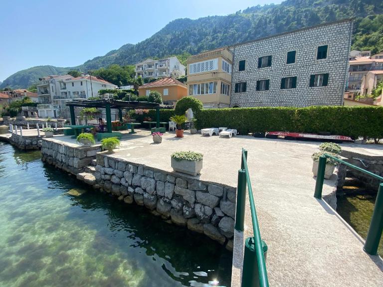Muo 33 Apartments - B&B Cattaro