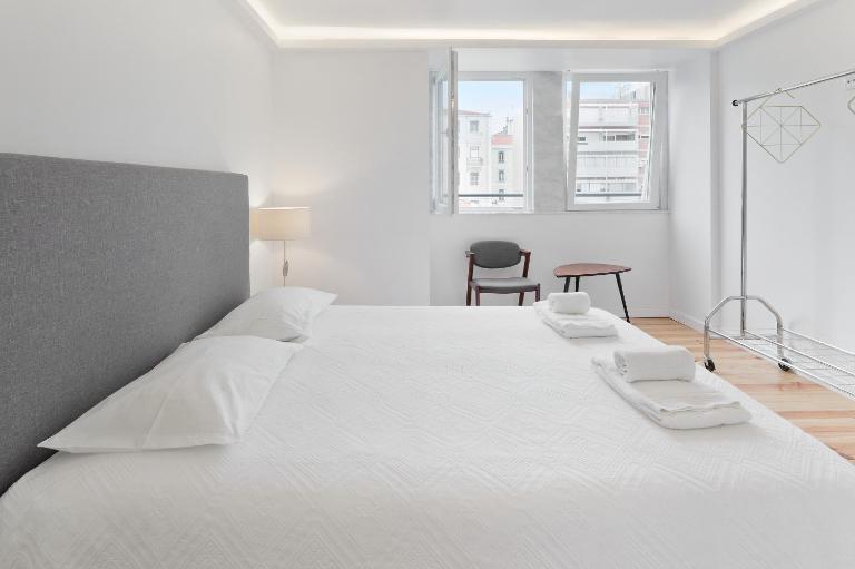 Room With Private Bathroom -Alcantara - B&B Lisbona