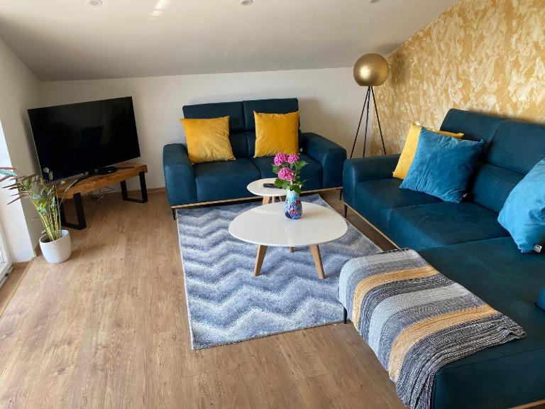 ANDREA, Premium three bedroom apartment, entire floor - Bed and Breakfast Kastav