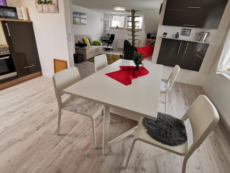 Ferienwohnung NEST - B&B Wangen