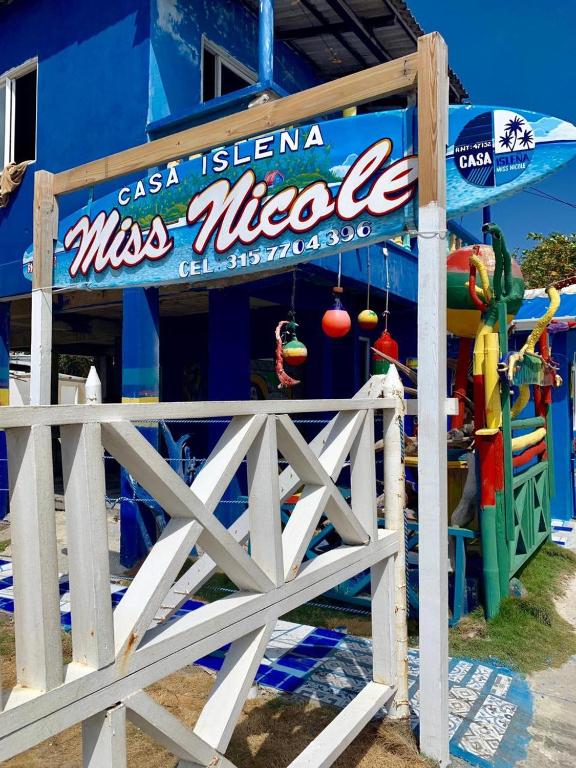 apartamentos miss nicole - Chambres d'hôtes San Andrés