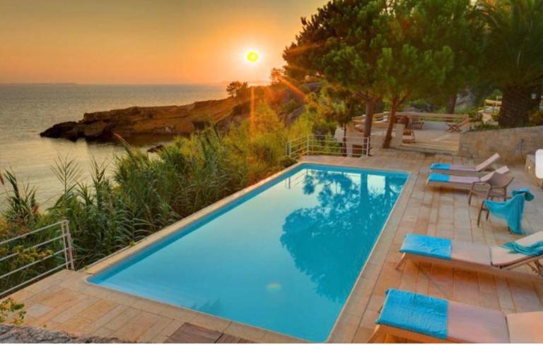 VILLAPARADISO Beach front Villa Makris Gialos - B&B Argostoli