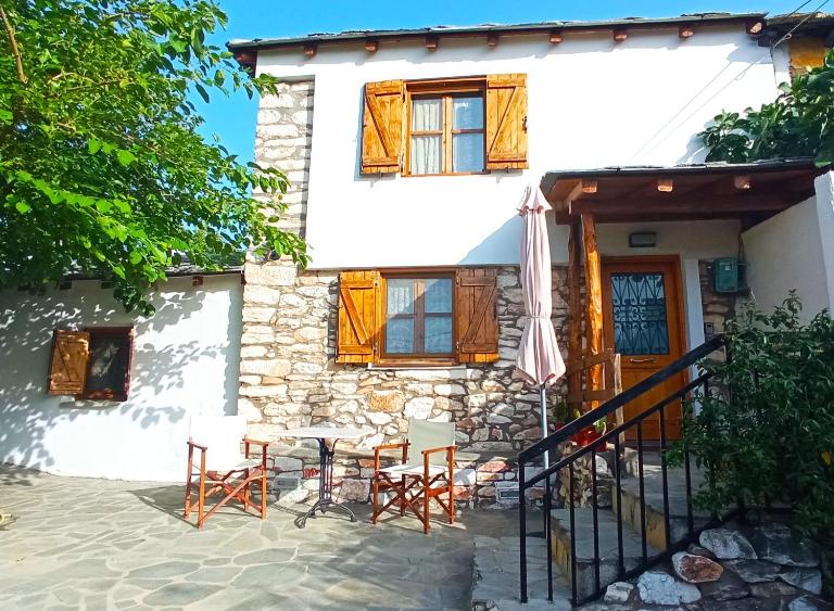 Linos Traditional Cottage - Bed and Breakfast Theológos