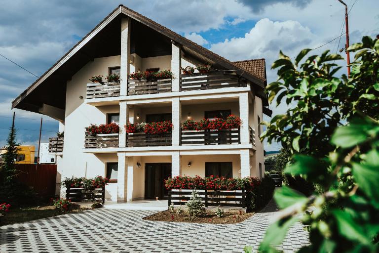 Pensiunea Romana - B&B Onesti