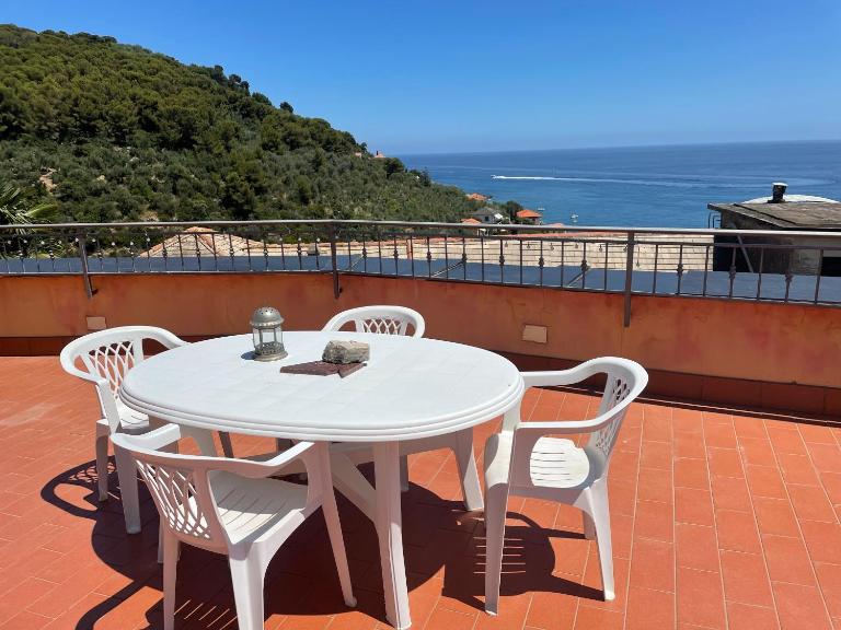 Casa Maria Terrazza sul mare con vista panoramica a Cervo - B&B Cervo