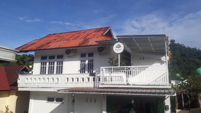 BUMiMi HOMESTAY - B&B Painan