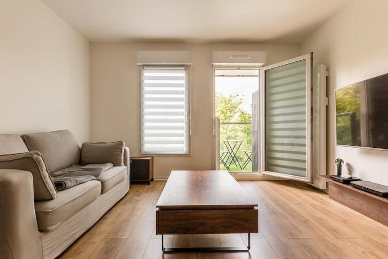 Superbe Studio à 2 Stations de Paris Centre 15min à pied du Stade de France - B&B Saint-Denis