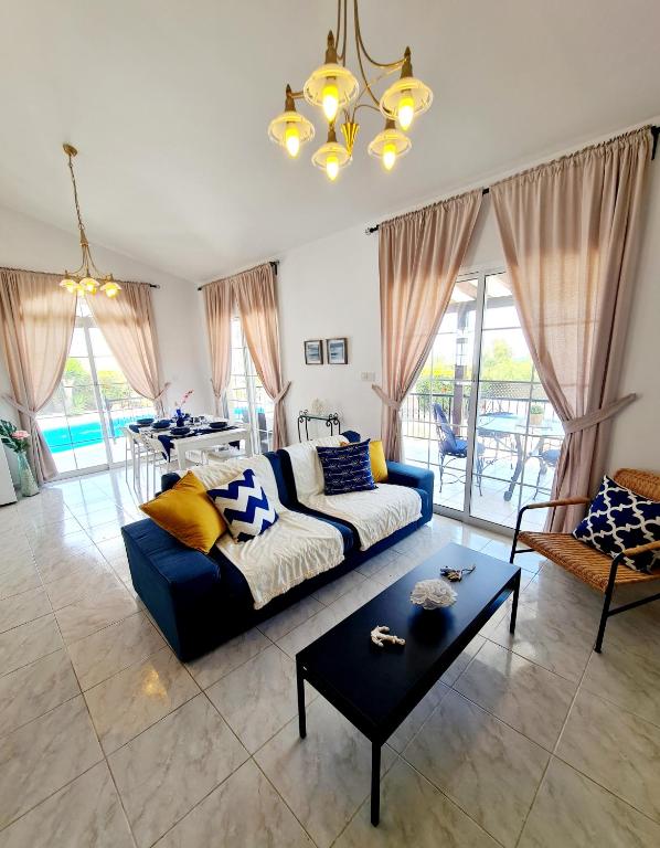 Villa Elysium, 3 bedrooms, pool, sea view & wifi - B&B Tála