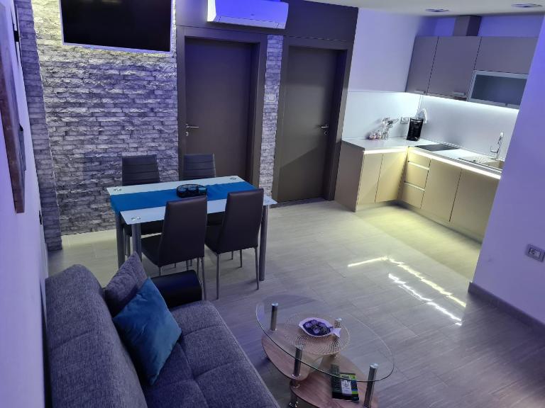 Apartman Lorena - 100m to the beach - B&B Vir
