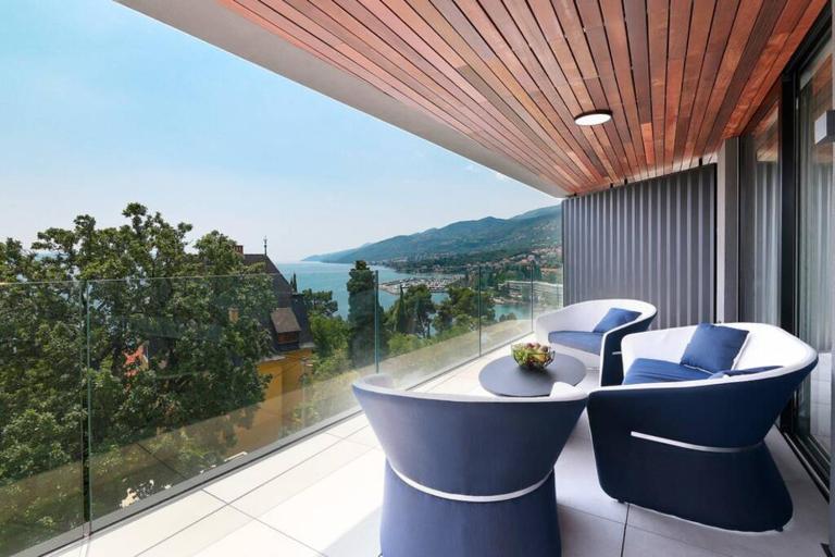 Marena - Trees to Seas Luxury Escape - B&B Opatija