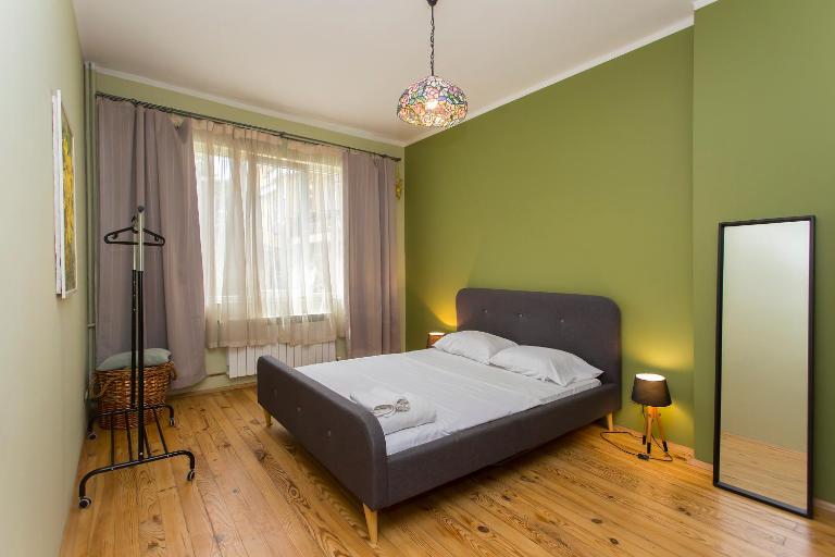 Colorful 2BDR Apartment in the City Center - B&B Sofia