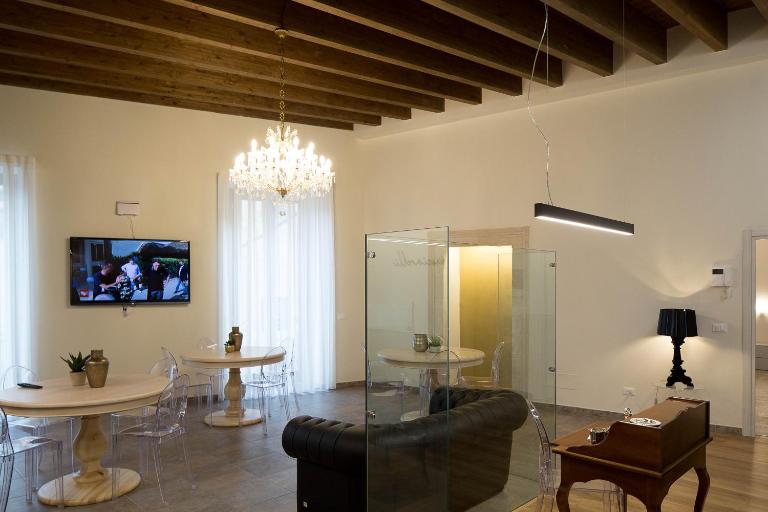 B&B Costa Masciarelli - Suite affrescate a due passi dal Duomo - B&B L'Aquila