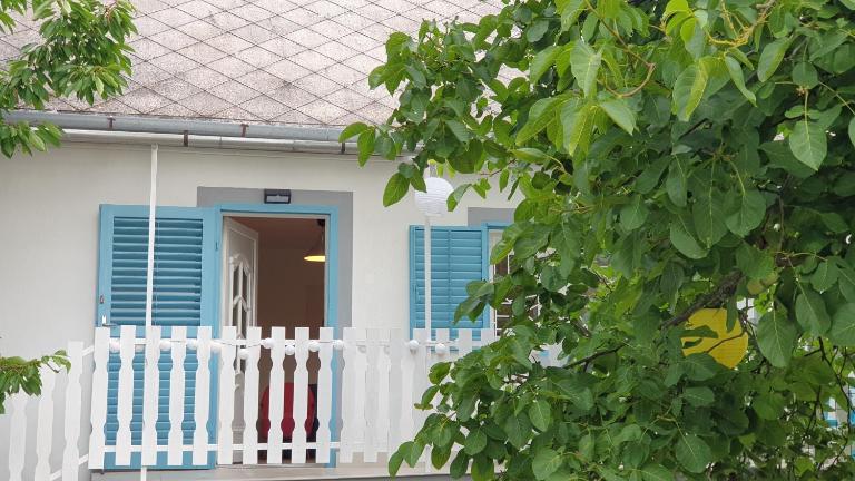 MilKáli - Fairytale house in Balatonhenye - B&B Balatonhenye