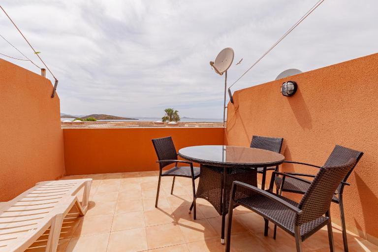 Inmovecos con vistas al mar Soling 80 - Chambres d'hôtes La Manga del Mar Menor