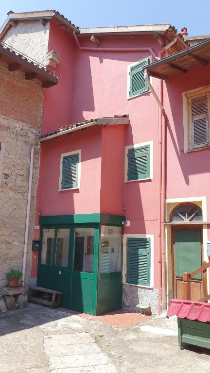 Casa vacanza Pegrini nel centro storico di Gavi - B&B Gavi