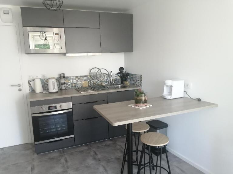 Appartement T2 indépendant avec terrasse et parking gratuit - Proche palais des congrès-Baie de Saint-Brieuc - B&B Ploufragan