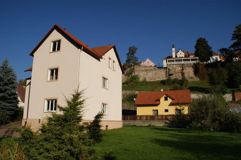 Ubytování pod Jezem - B&B Loket