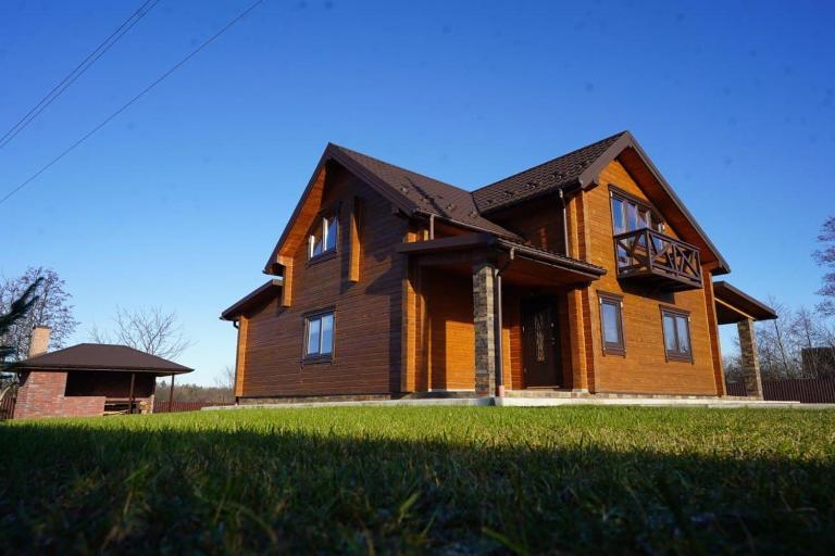 Villa Family House Truskavets - Bed and Breakfast Modrychi