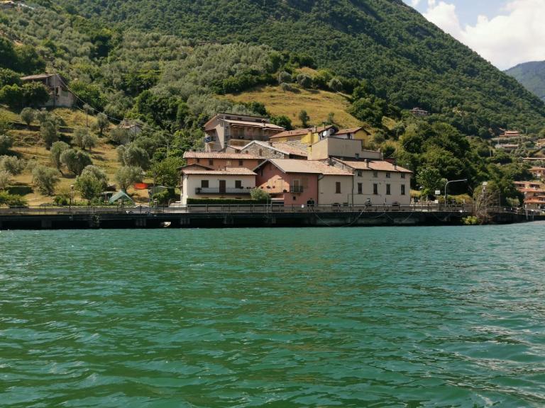 Amore di lago - B&B Tavernola Bergamasca
