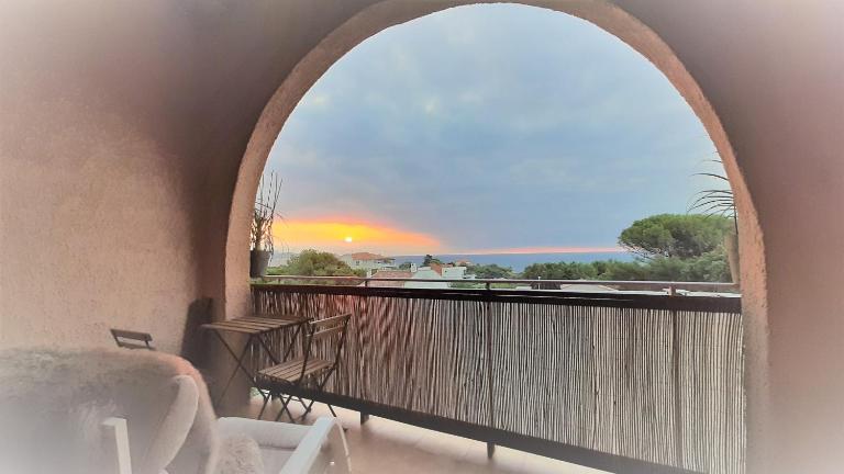 Charmant appartement vue mer à 100m de la plage. - Ferienwohnung Saint-Aygulf