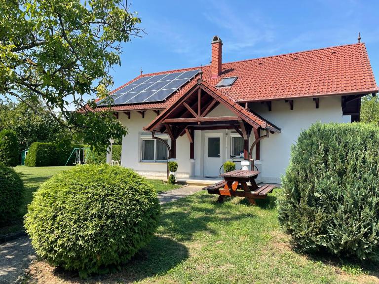 Frankie Holiday Apartment III. - B&B Balatongyörök