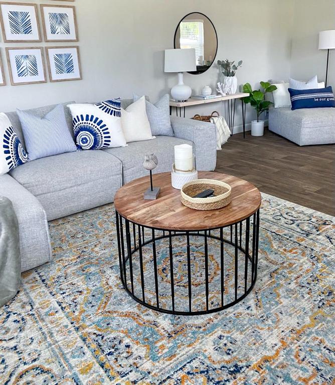 The Beach House at Seascape Steps from the Beach, Marina and Shops! - B&B West Palm Beach
