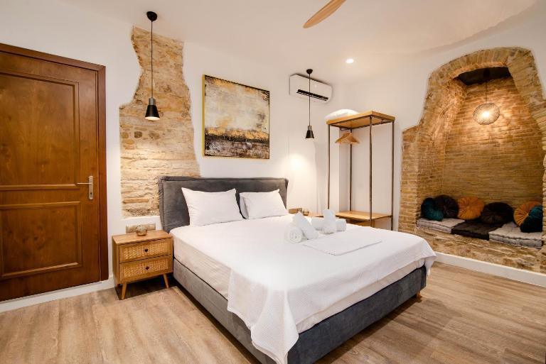 Curcumelli Luxury Suites - Portoni 1 - B&B Karyófyto