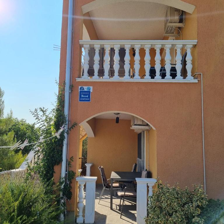 Apartmani Anna - B&B Vir