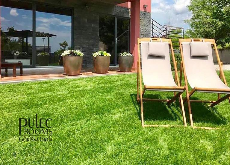Apartma Sobe Pulec - Bed and Breakfast Dobrovo