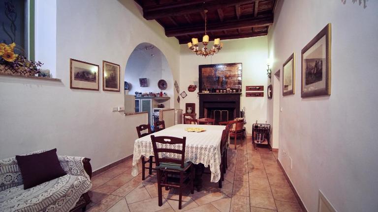 Palazzo Falzacappa - B&B Canino