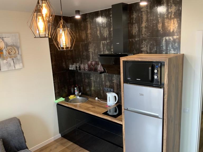 Дизайнерський ремонт&центр& VIP, ЕЛЕКТРОЗАПРАВКА на території будинку - B&B Rivne