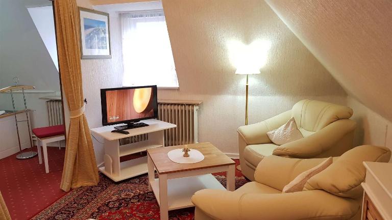 Ferienwohnung-Soltau-2-OG-links - Bed and Breakfast Sankt Peter-Ording