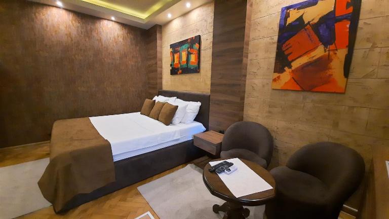 Stan na Dan Apartman D Lux Jacuzzi - Ferienwohnung Kragujevac