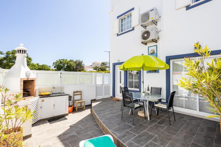 Newly renovated 2 bedroom townhouse - close to Salema Beach - Ferienwohnung Salema