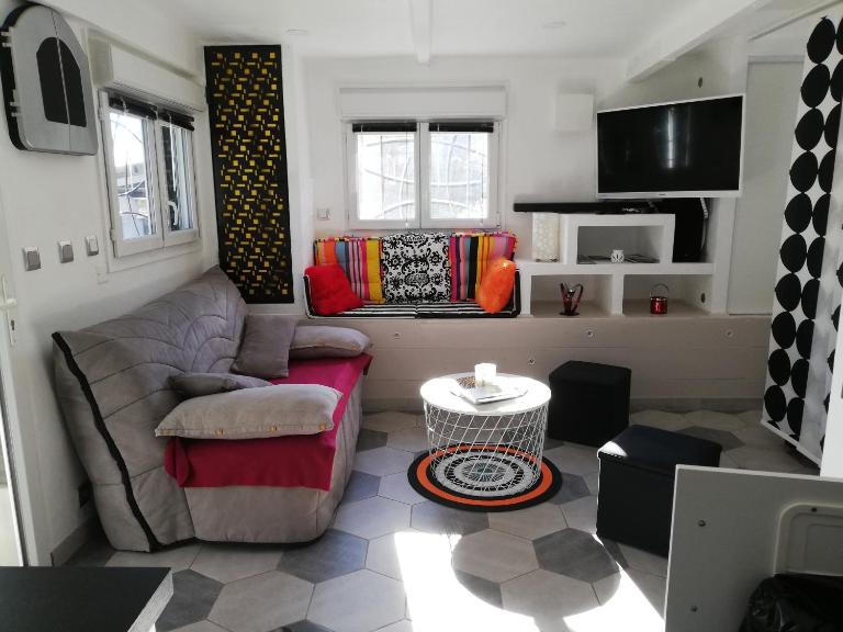 entre mer et montagne - Bed and Breakfast Peyroules