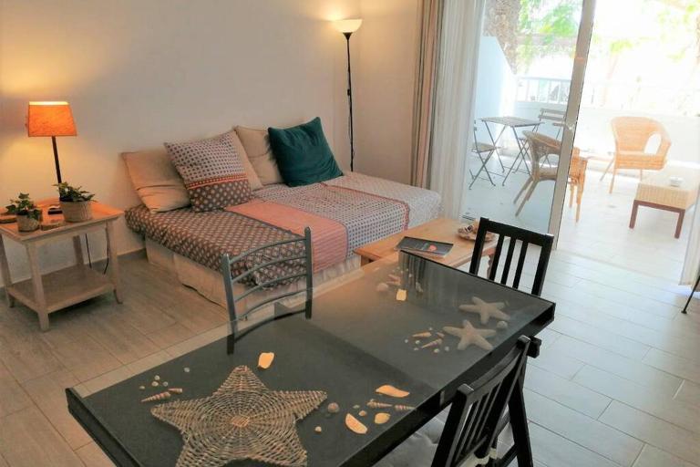 Comfortable Cleo apartment with large terrace - B&B Costa Teguise
