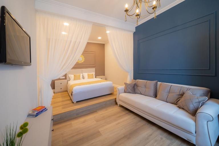 BlueSky Ultra-Central Premium Apartment - B&B Oradea