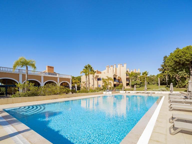 AL - Apartamento Vila Sol F5 P - Chambres d'hôtes Vilamoura