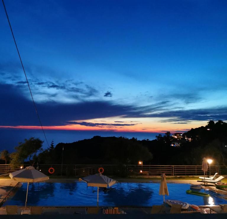 Molivos Sunset Apartments - B&B Míthymna
